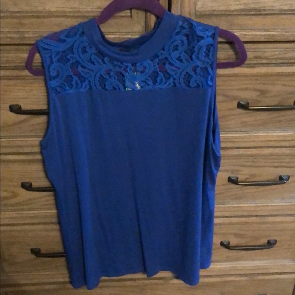 Blue casual top
